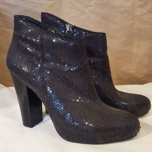 Side zip dress boot